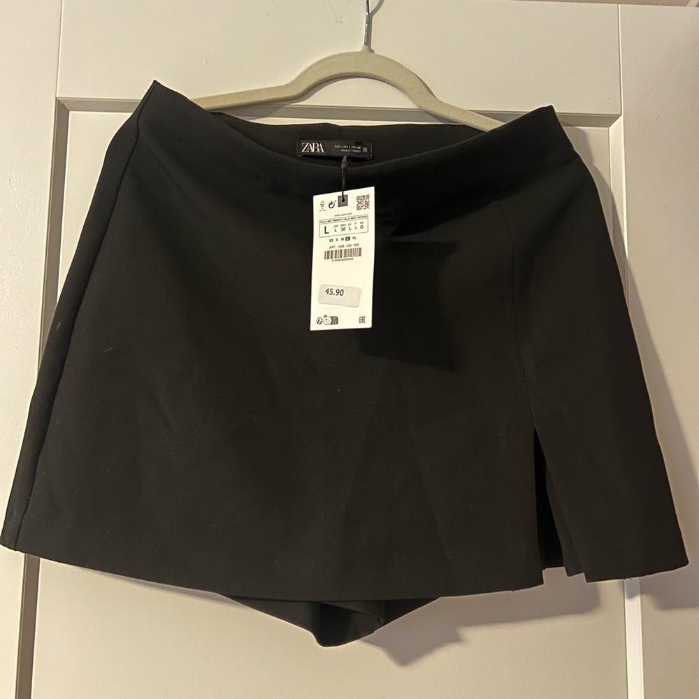 Zara slit skort in black